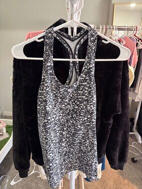 Razorback Tank